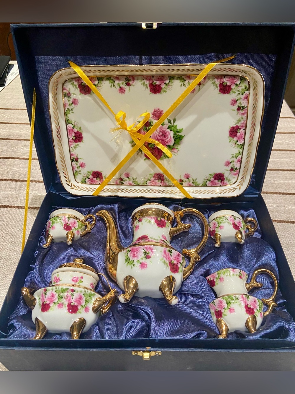 Porcelain Rose Pattern Tea Set with Gold Accents (Box included).